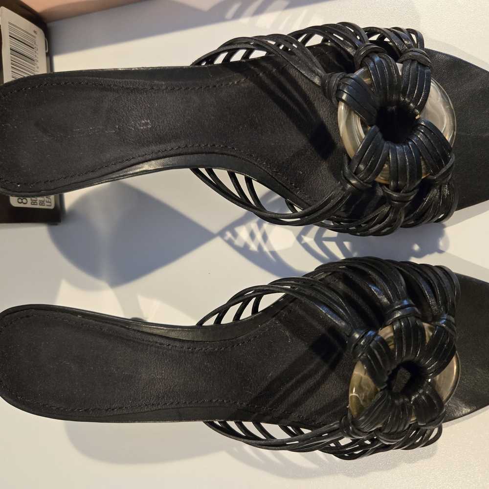 Bandolino Black Heels with Sophisticated Style